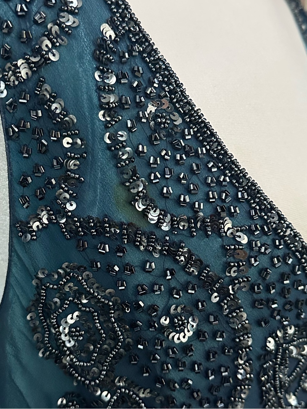Adrianna Papell silk and beaded 20s style formal dress - Picture 9 of 9